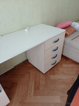 skříňky sestavitelné - 2