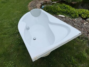Rohová vana Ravak,  včetně sifonu a nožiček - 2