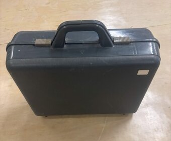 PSACÍ STROJ S KUFŘÍKEM - 2