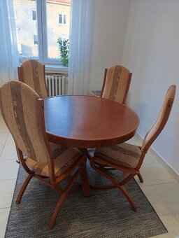 Jídelní stůl z ohýbaného masívu- Jelinek s.r.o - 2