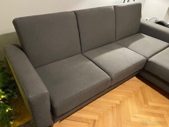 Třímístný rozkládací gauč - 2