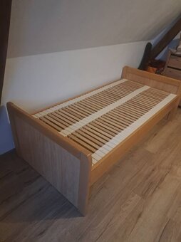 Jnolůžková postel z masivu - 2