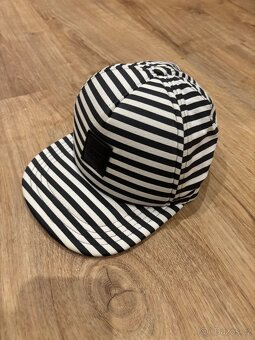 Černobílá snapback kšiltovka Vans - 2
