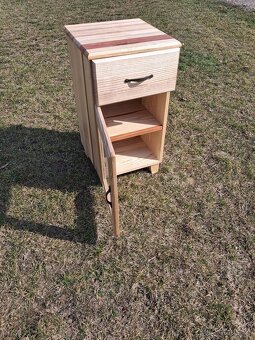 Jasanová skříňka - 2