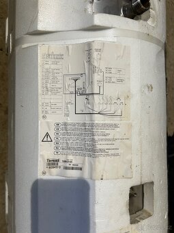 Zásobník z kotle Thermona - 2