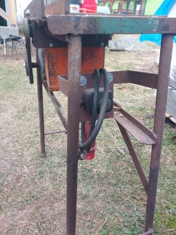 Hoblovka,srovnávačka NAREX - 2