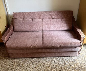 Rozkládací menší gauč - 2