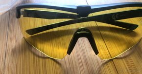 Sportovní brýle s různými barvami skel Kilpi - 2