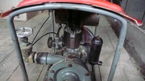 Spalovací motor s čerpadlem - 2
