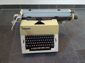 Psací stroj optima - 2