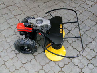 Podvozek dvoubunové rotační sekačky Jikov bdr 700 - 2