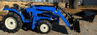 Malotraktor ISEKI TM 18 F s čelním nakladačem - 2