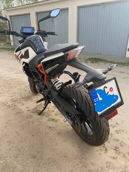 KTM DUKE 125 - výborný stav - 2