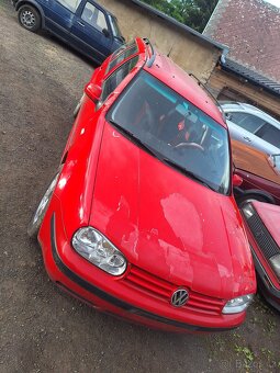 Golf 4 - 2