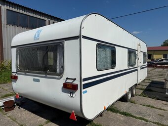 Velký karavan na pevné stání - 2