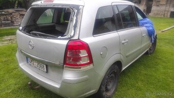 Opel Zafira 1.6i - 2