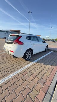 VOLVO V40 D3 110KW 5VÁLEC - 2