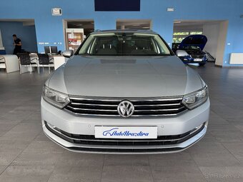 Volkswagen Passat 2,0 TDI 110kW,SERVISKA,DSG - 2
