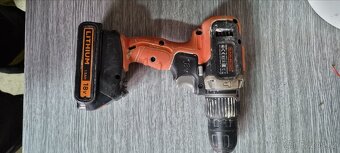Aku vrtací šroubovák Black and Decker - 2