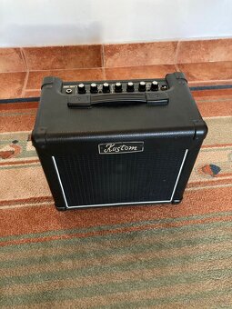 Prodám Kustom Dart 10FX - 2