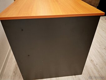 Stůl kancelářský - 2