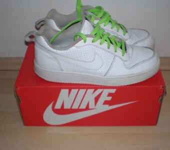 botasky NIKE, vel. 38,5 - 2