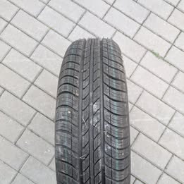 zimnní pneumatiky 165/70 R14T s disky a rezervou - 2