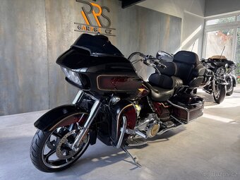 Harley Davidson Road Glide CVO 120 Anniversary - 2