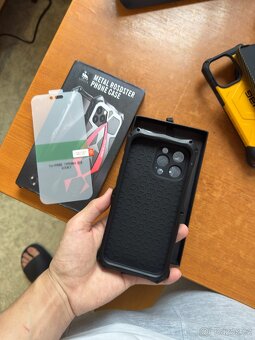 Pouzdro na iPhone 15 Pro Max - 2