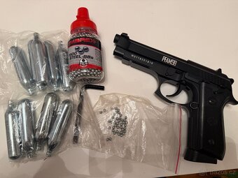 Vzduchová pistole Crosman PFAM9B Full Auto - 2