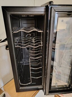 Vinotéka Model Philco PW 12 KF - 2