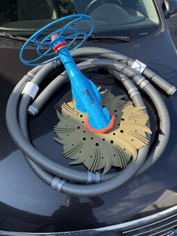 Bazénový poloautomatický vysavac - 2