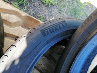 Pirelli P Zero 315/35ZR22 - 2