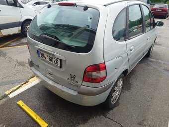 Renault Megane Scenic - 2