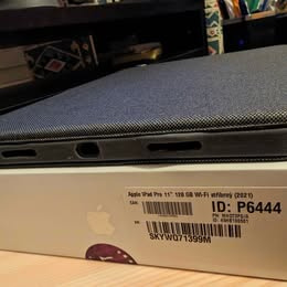 11" Logitech Combo touch pro iPad Pro - 2
