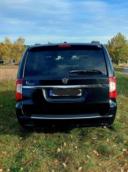 Lancia Voyager 2.8l výbava Platinum - 2