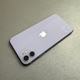 iPhone 11 64GB purple, pěkný stav, 12 měsíců záruka - 2