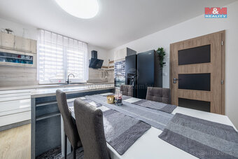 Prodej rodinného domu, 96 m², Úvaly, ul. Vladimíra Vondráčka - 2