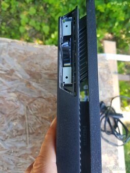 Playstation 4 čtěte popis - 2