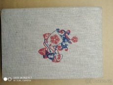 KNIHA "RYTÍŘI A LAPKOVÉ" - z r.1955 - 2