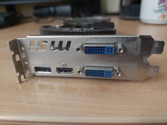 MSI Radeon 6850 - 2