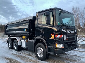 Scania G450 XT - 6x4 - třístranný sklápěč - 2