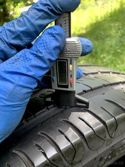 Letni pneu nákladní Transporter 225/65 R16C
- 2