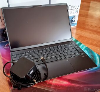 ASUS ZenBook 14 UM425UAZ - 2