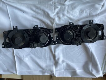 BMW E34,32 žlutá přední světla Hella - 2
