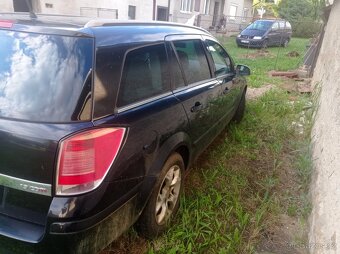 Opel Astra 2004 - 2