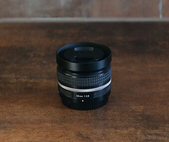 Nikon Z 28 mm f2.8 SE - 2