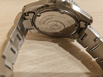 Solární hodinky Seiko SNE573P1 - 2