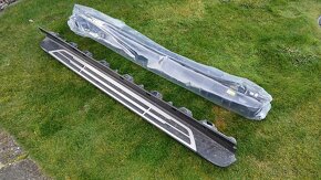 Toyota Highlander 4 IV 2020 - plastovy podbeh prah stupacka - 2