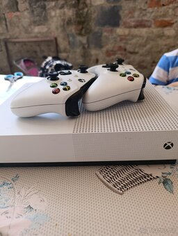 Xbox one s All Digital Edition - 2